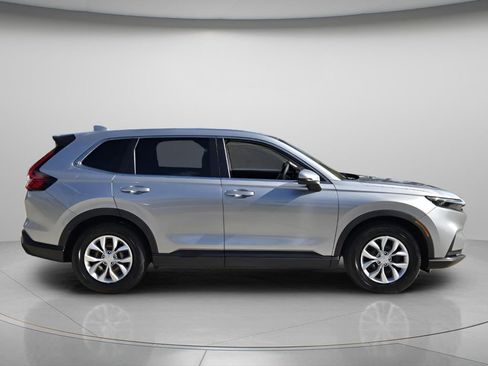 Used 2024 Honda CR-V LX image 3
