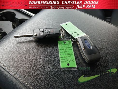 Used 2022 Ford F250 Lariat w/ Chrome Package image 34