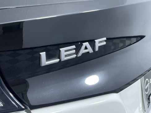 Certified 2025 Nissan Leaf S FWD image 22