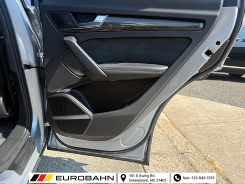 Used 2018 Audi SQ5 Prestige w/ Prestige Package AWD/4WD image 17