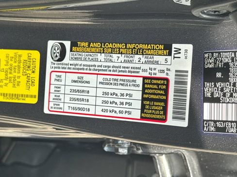 Used 2023 Toyota Highlander XLE AWD/4WD image 51
