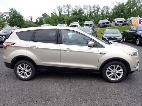 Used 2017 Ford Escape SE AWD/4WD image 7