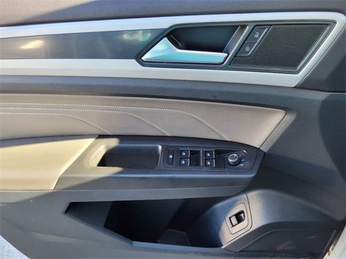 Used 2022 Volkswagen Atlas Cross Sport SEL R-Line image 26