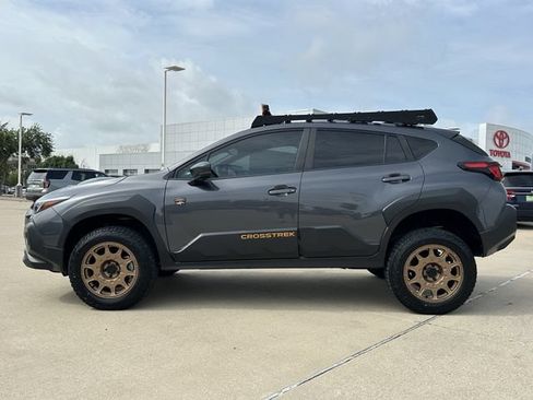 Used 2024 Subaru Crosstrek 2.5i Wilderness w/ Crosstrek Mirror Package AWD/4WD image 2