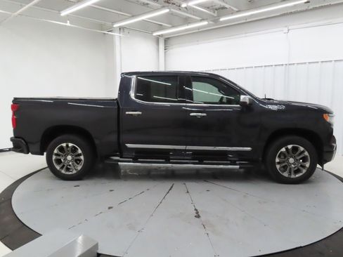 Used 2023 Chevrolet Silverado 1500 High Country image 2