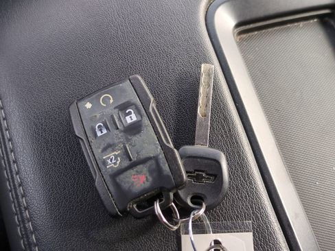 Used 2019 Chevrolet Tahoe LS w/ Enhanced Driver Alert Package image 24