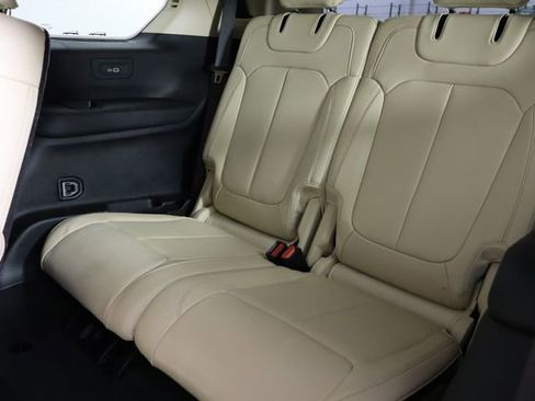 Used 2022 Jeep Grand Cherokee L Limited image 17