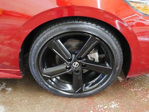 Used 2021 Nissan Sentra SR FWD image 7