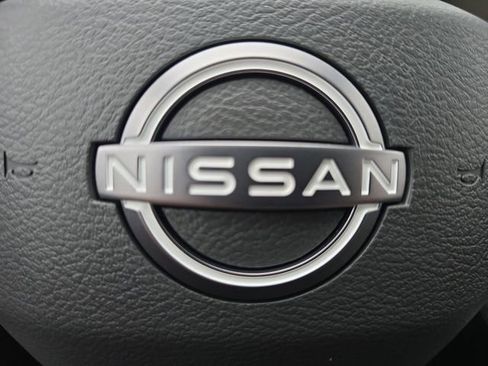 New 2026 Nissan Rogue Platinum image 5