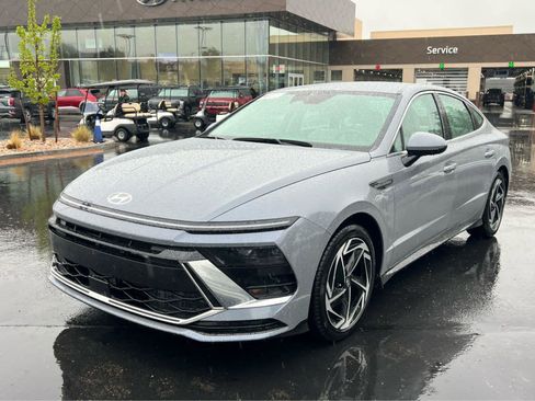 New 2026 Hyundai Sonata SEL AWD/4WD image 2