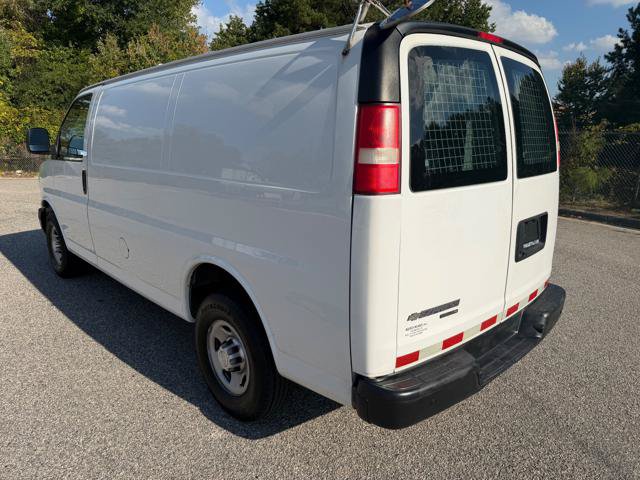 Used 2015 Chevrolet Express 2500 RWD image 5