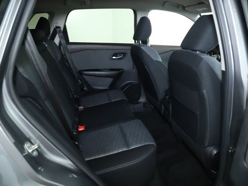 Used 2023 Nissan Rogue SV image 34