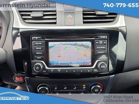 Used 2017 Nissan Sentra SR w/ Electronics Package FWD image 12