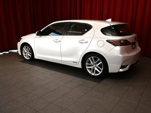 Used 2016 Lexus CT 200h 200h image 5