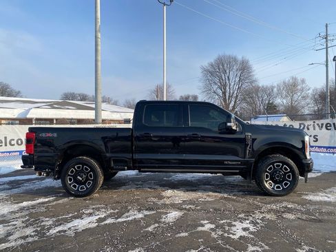 Used 2025 Ford F250 Platinum image 2