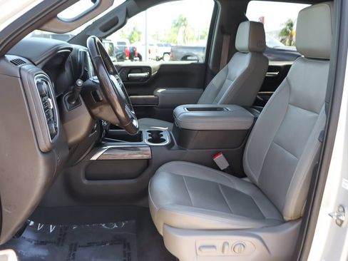 Used 2022 Chevrolet Silverado 1500 LTZ w/ LTZ Premium Package AWD/4WD image 18