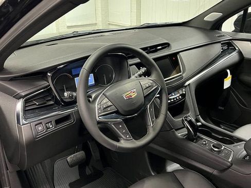 New 2025 Cadillac XT5 Premium Luxury image 13