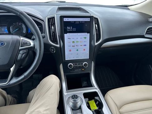 Used 2023 Ford Edge SEL w/ Convenience Package image 19