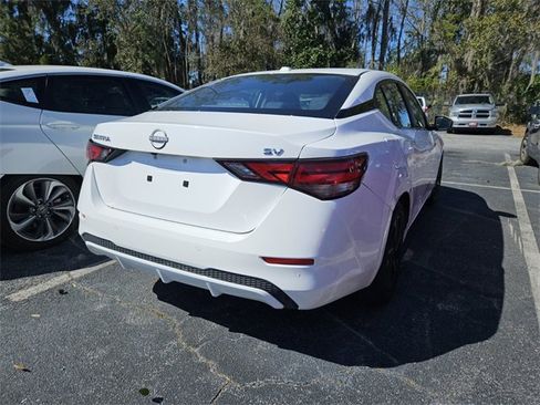 Used 2024 Nissan Sentra SV image 7