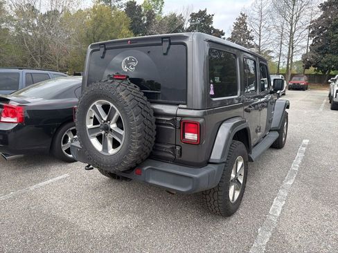 Used 2020 Jeep Wrangler Unlimited Sahara image 3