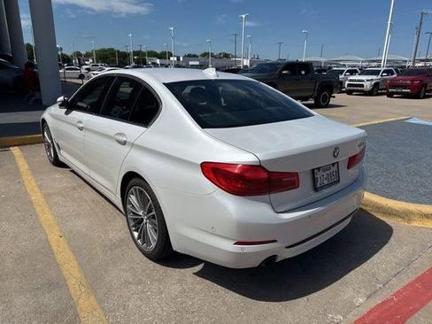 Used 2020 BMW 530i w/ Premium Package RWD image 6
