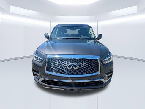 Certified 2024 INFINITI QX80 Luxe image 9