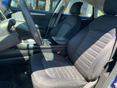 Used 2016 Ford Fusion SE image 13