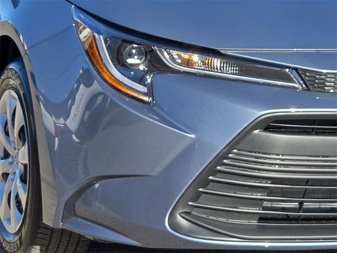 New 2026 Toyota Corolla LE image 9