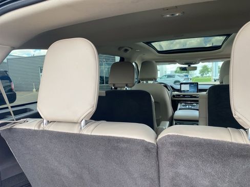 Used 2022 Lincoln Aviator Reserve w/ Elements Package Plus image 13