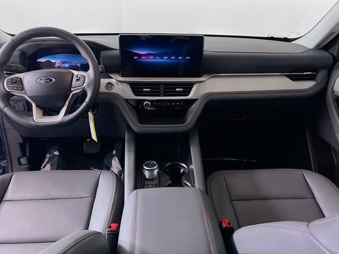 New 2026 Ford Explorer Active w/ Active Comfort Package image 7