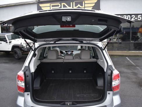 Used 2015 Subaru Forester 2.5i Limited image 30