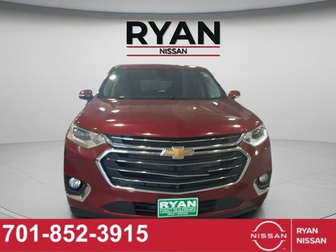 Used 2021 Chevrolet Traverse Premier AWD/4WD image 10