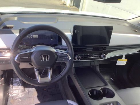 New 2026 Honda Prologue Touring image 10
