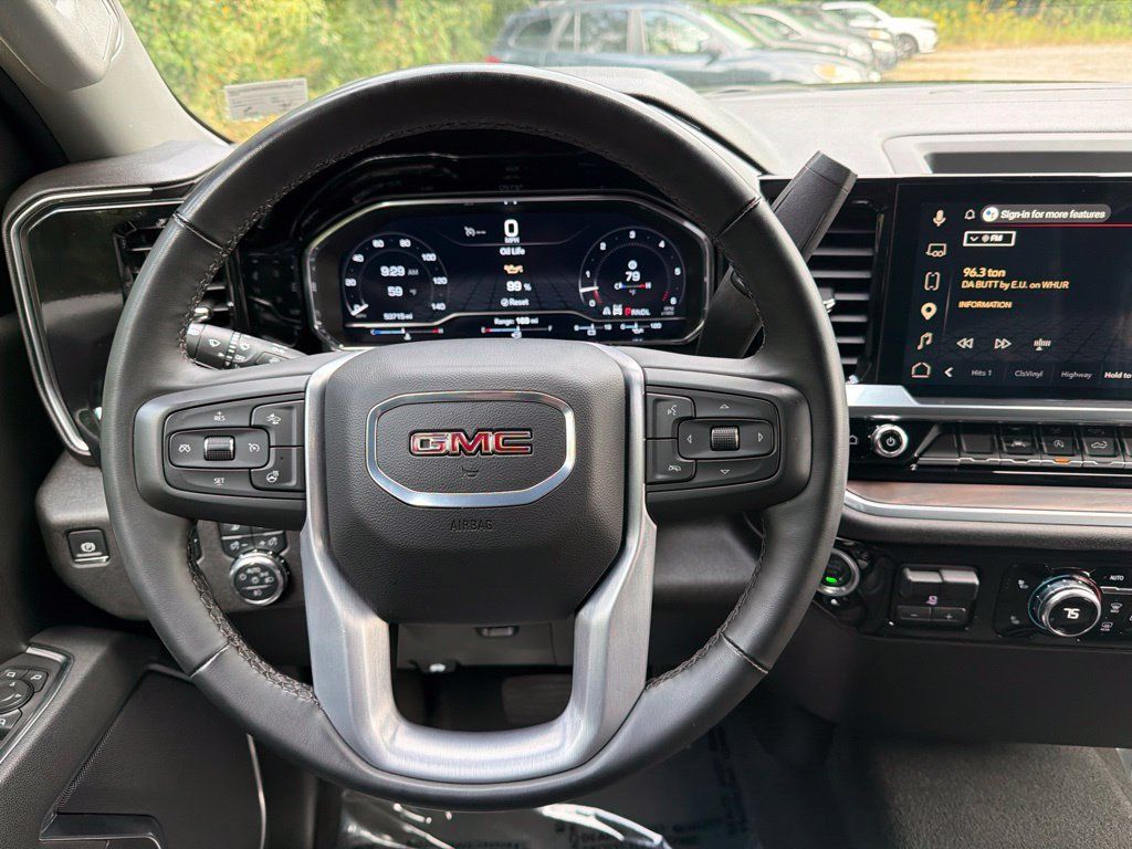 Used 2025 GMC Sierra 1500 SLT AWD/4WD image 12