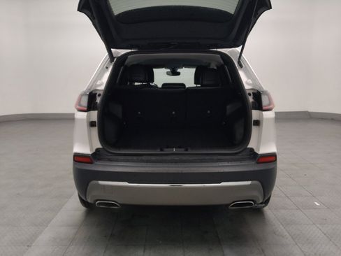 Used 2019 Jeep Cherokee Limited image 29