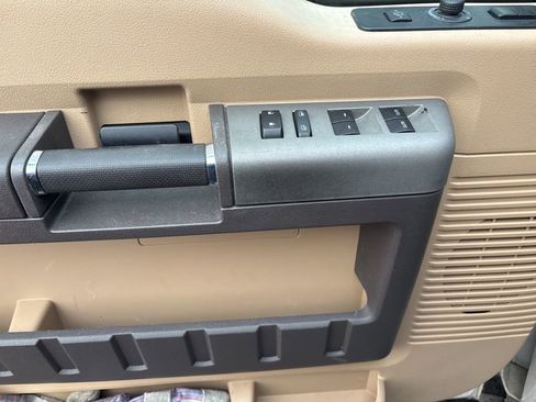 Used 2016 Ford F350 Lariat w/ Chrome Package image 10