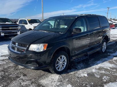 Used 2014 Dodge Grand Caravan SXT w/ UConnect Hands-Free Group