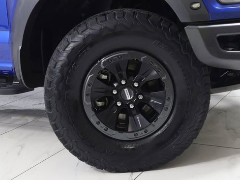 Used 2017 Ford F150 Raptor w/ Equipment Group 801A Mid image 17