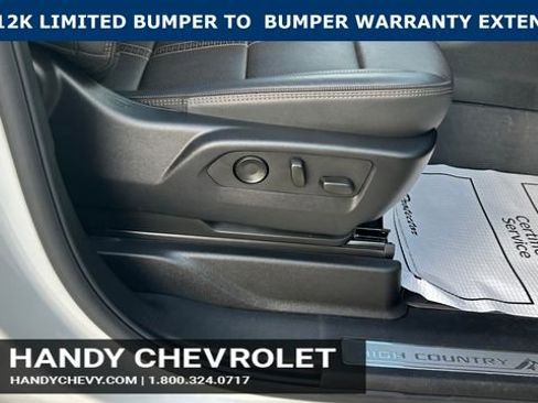 Certified 2025 Chevrolet Suburban High Country AWD/4WD image 48