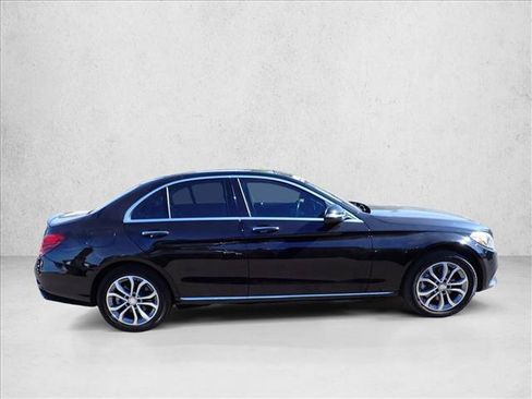 Used 2017 Mercedes-Benz C 300 4MATIC Sedan image 5