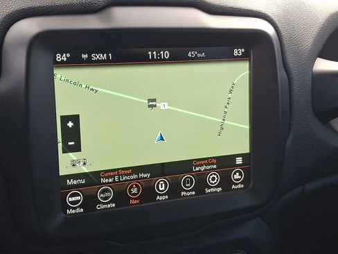 Certified 2021 Jeep Renegade Latitude w/ Luxury Group II image 16