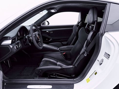 Used 2018 Porsche 911 GT3 RWD image 51