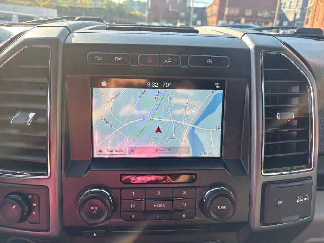 Used 2018 Ford F150 XLT w/ Equipment Group 302A Luxury AWD/4WD image 19