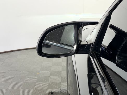 Used 2023 BMW XM AWD/4WD image 21