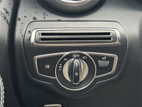 Used 2018 Mercedes-Benz C 300 4MATIC Sedan image 15