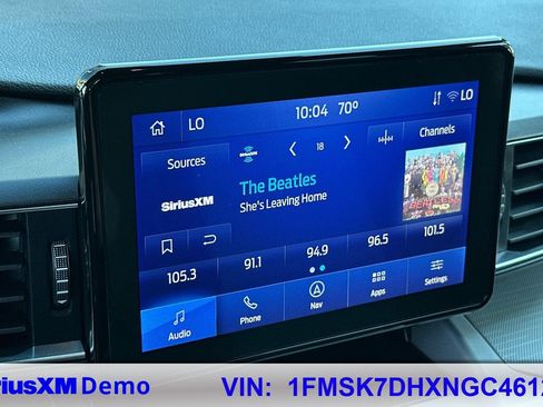 Certified 2022 Ford Explorer XLT w/ Equipment Group 202A image 29