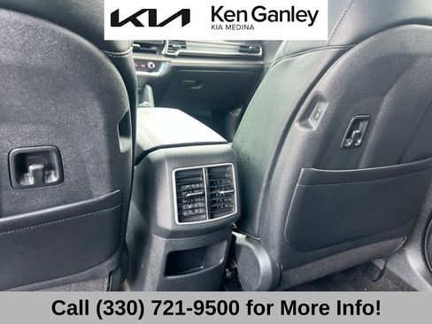 Certified 2024 Kia Sportage EX FWD image 45
