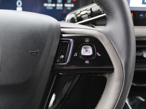 Certified 2023 Lincoln Corsair AWD w/ Equipment Group 101A image 16