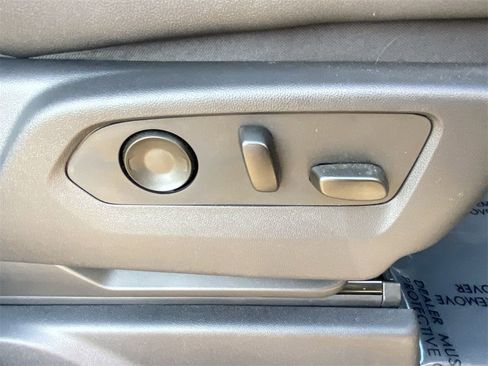 Used 2023 Chevrolet Silverado 1500 ZR2 w/ Technology Package image 21