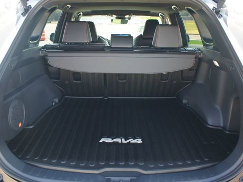 Used 2025 Toyota RAV4 XSE image 17